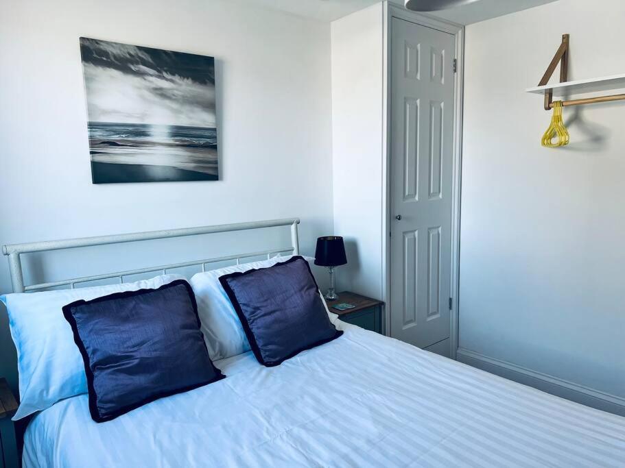 100 Steps To Broadstairs Beach - 2 Bedroom 3 Beds Buitenkant foto